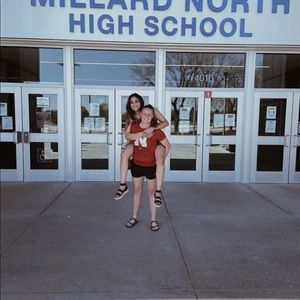 Meet your Posher, Dina